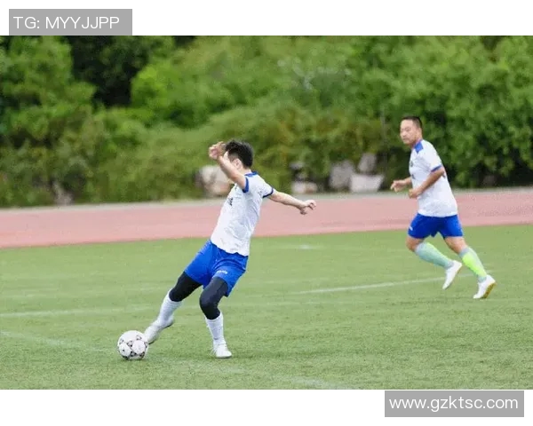 雪缘园足球比分实时更新助你掌握全球足球赛事动态与精彩瞬间